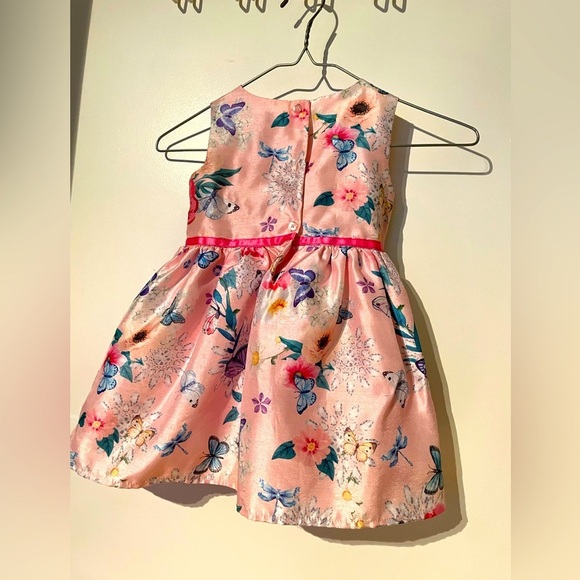 Toddler Girls Beautiful Butterfly Dress - Picture 2 of 5